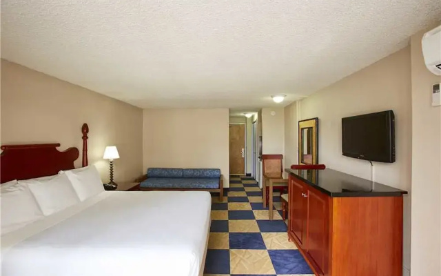 photo 4 of Ewa Hotel Waikiki #507 - Studio Condo