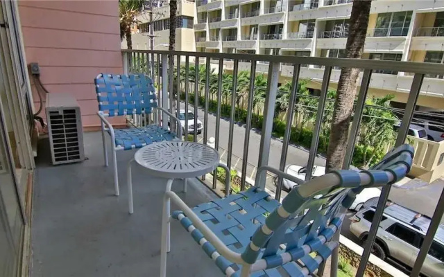 photo 4 of Ewa Hotel Waikiki #711 - Studio Condo