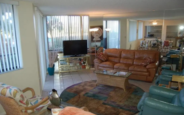 photo 3 of Excelsior - 102 G 2 Bedrooms 2 Bathrooms Condo