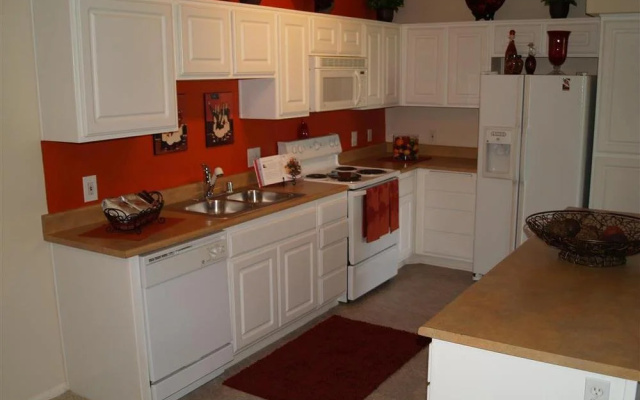 photo 2 of AMLI at Empire Lakes