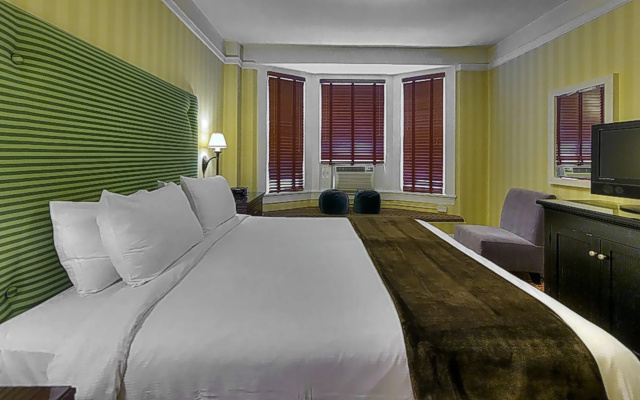 photo 5 of Executive Hotel Vintage Court