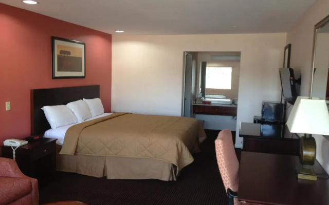 photo 4 of Executive Inn  Suites Houston
