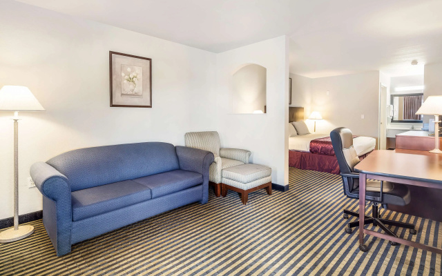 photo 4 of Americas Best Value Inn New Braunfels San Antonio