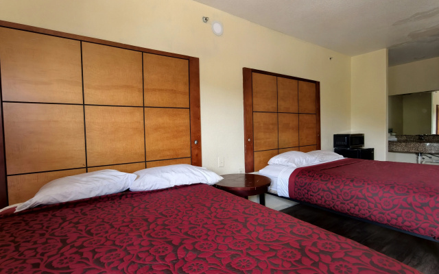 photo 4 of Executive Inn & Suites San Marcos, TX