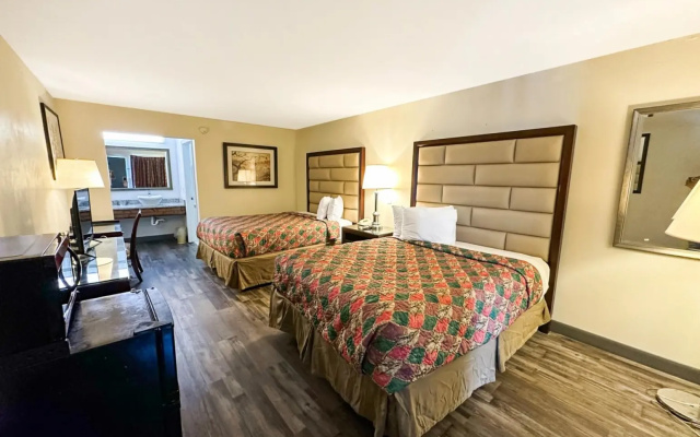 photo 2 of Executive Inn Ridgeway I-77