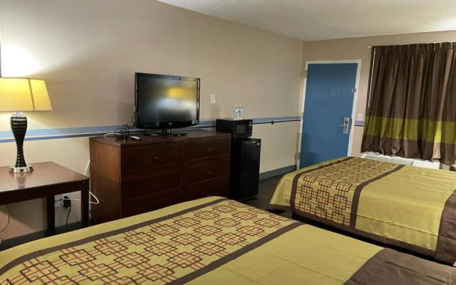 photo 2 of Executive Inn Ridgeway I 77