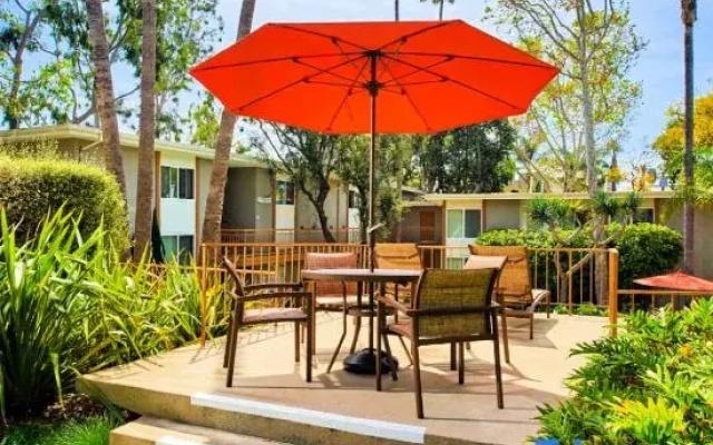 photo 2 of Santa Monica Executive Suites