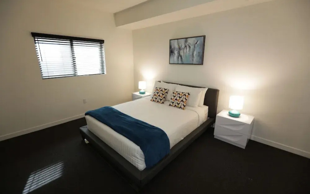photo 3 of Executive Suites