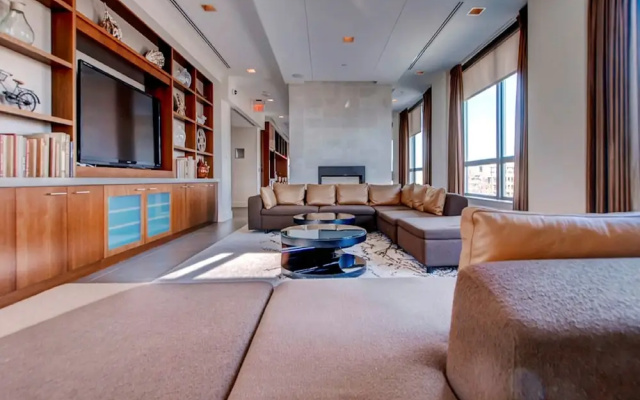 photo 3 of Bluebird Suites in Pentagon City