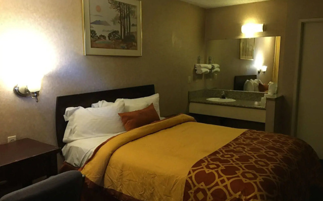 photo 2 of Executive Suites Inn