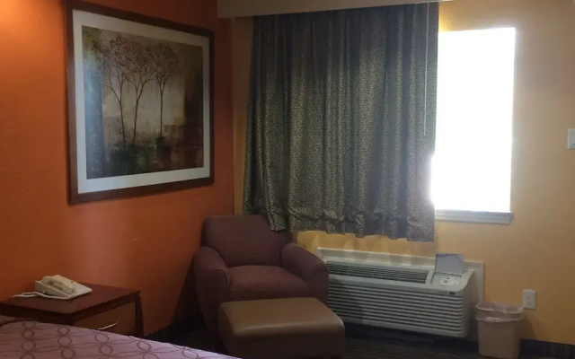 photo 2 of Express Inn Gulf Bank
