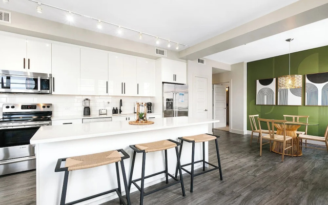 photo 5 of Exquisite 4 BR Condo in New Orleans