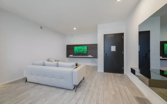 photo 2 of Exquisite Bay View Studio at Miami