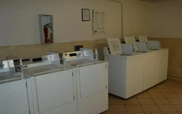 photo 2 of Extend A Suites Baton Rouge