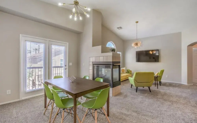 photo 4 of Extended Corporate Beautiful 2 Bedroom Condo With Community Pool Park