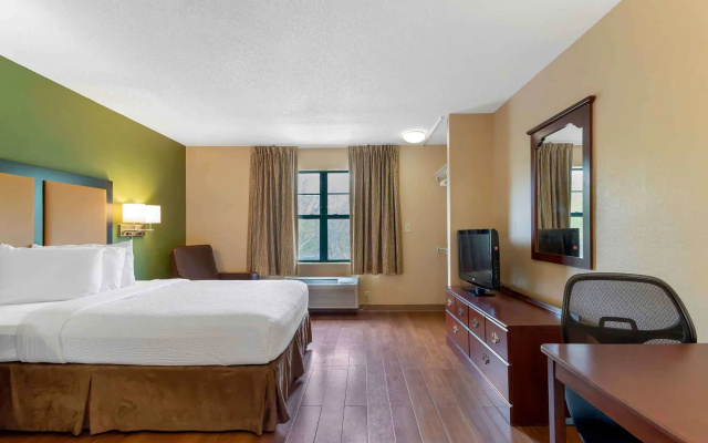 photo 4 of Extended Stay America Suites Atlanta Perimeter Crestline