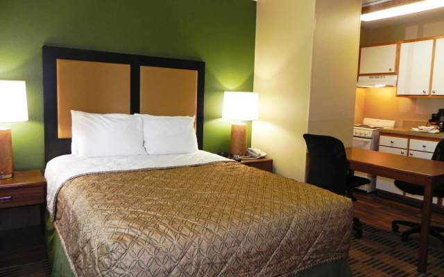 photo 4 of Extended Stay America Suites - Charlotte - University Place - E. McCullough Dr.