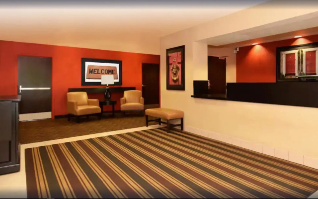 photo 2 of Extended Stay America Suites Chicago Elmhurst O'Hare
