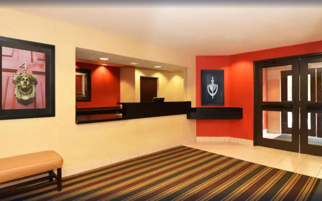photo 4 of Extended Stay America Select Suites Chicago O'Hare