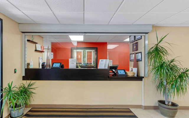 photo 2 of Extended Stay America Select Suites Chicago Rolling Meadows