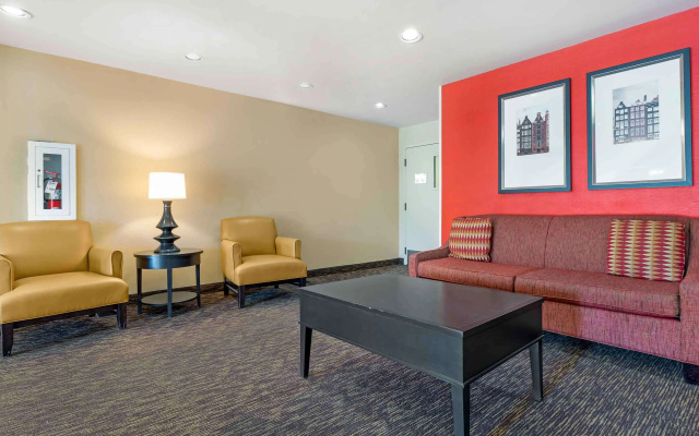 photo 2 of Extended Stay America Suites Cincinnati Blue Ash Reagan Hwy