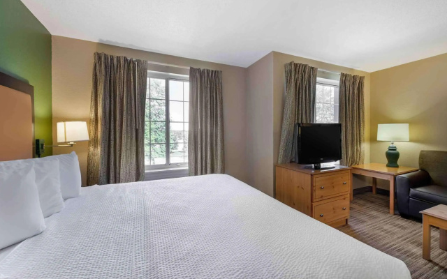 photo 5 of Extended Stay America Suites Cleveland Airport North Olmsted