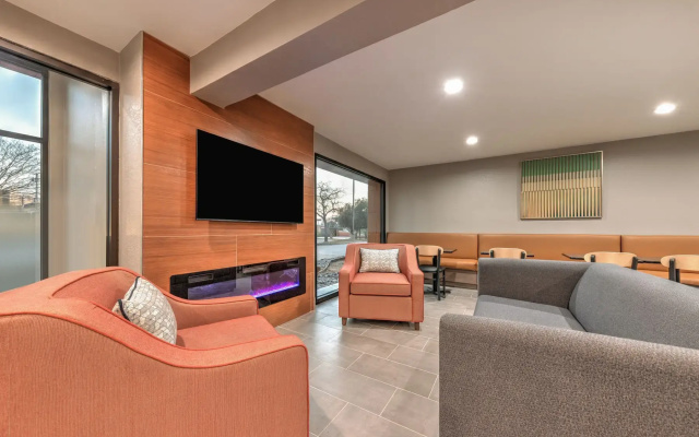 photo 2 of Hawthorn Extended Stay by Wyndham Bedford / Dallas