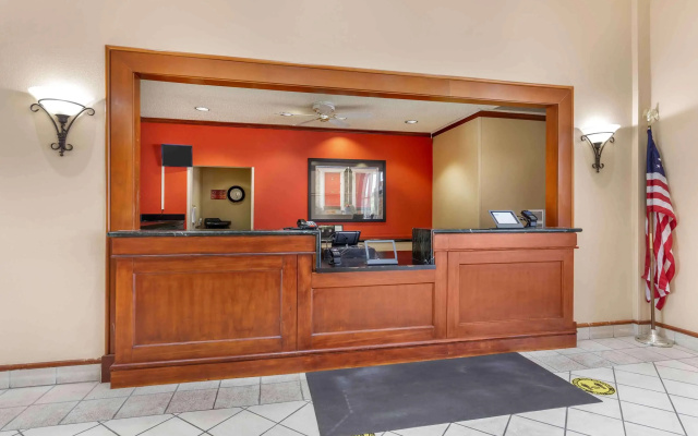 photo 3 of Extended Stay America Suites - Dallas - Frankford Road