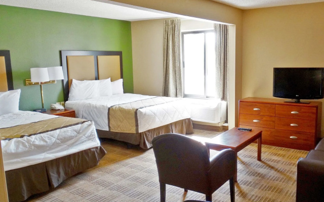 photo 4 of Spark by Hilton Dallas Medical District Love Field