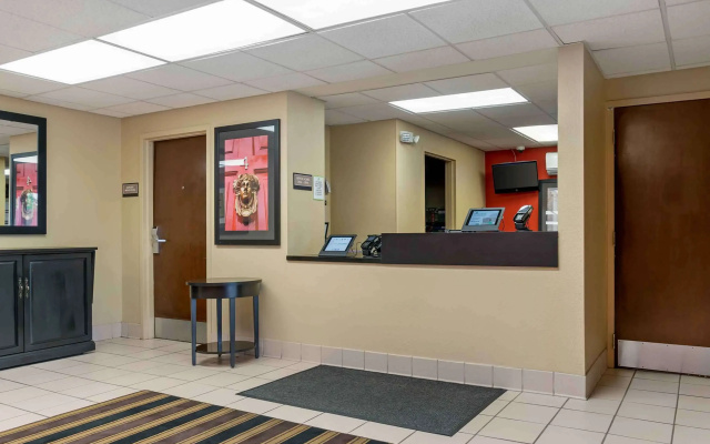 photo 2 of Extended Stay America Suites Detroit Madison Heights