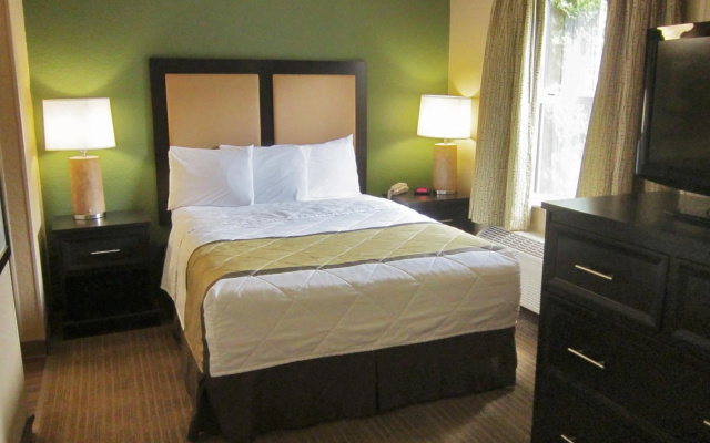 photo 3 of Extended Stay America Suites Detroit Novi Orchard Hill Place