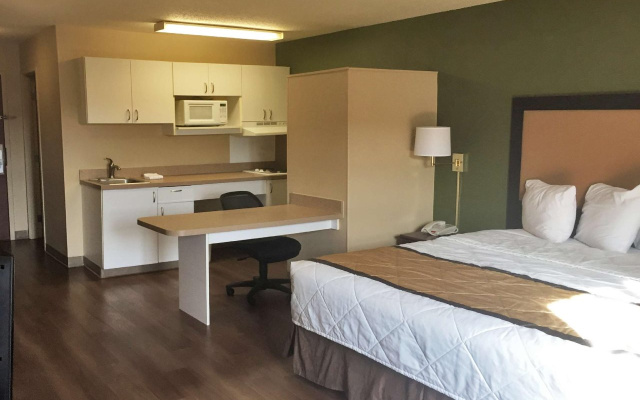 photo 2 of Extended Stay America Select Suites Detroit Novi Haggerty Rd