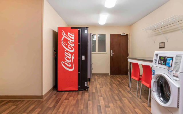 photo 4 of Extended Stay America Select Suites Detroit Sterling Heights
