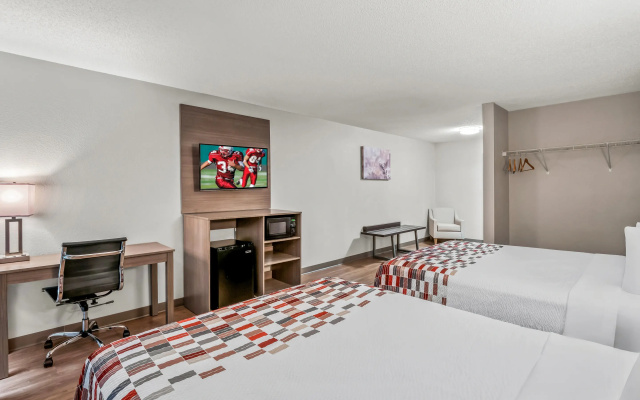 photo 4 of Red Roof Inn Southfield