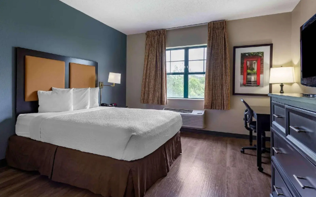 photo 3 of Extended Stay America Suites Edison Raritan Center
