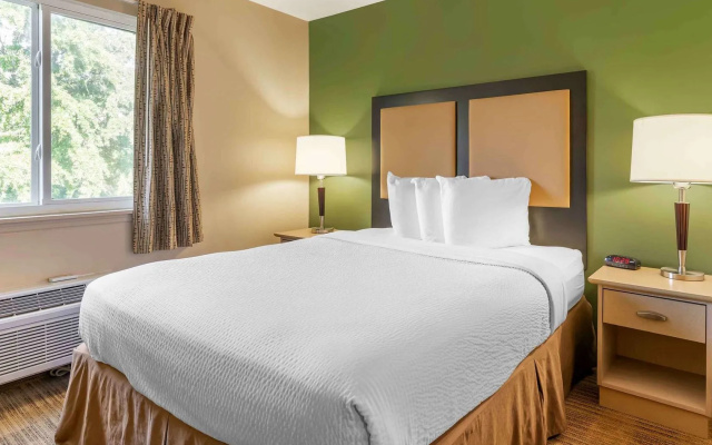 photo 5 of Studio 6 Suites Greenville, SC - Haywood Mall