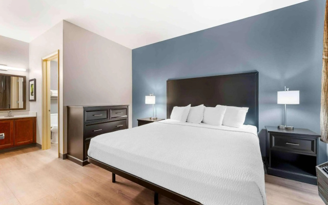 photo 3 of Extended Stay America Suites Indianapolis Airport W Southern