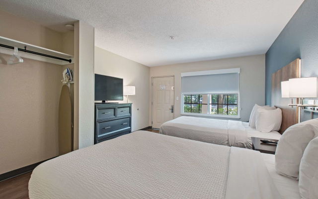 photo 4 of Extended Stay America Suites Miami Airport Blue Lagoon