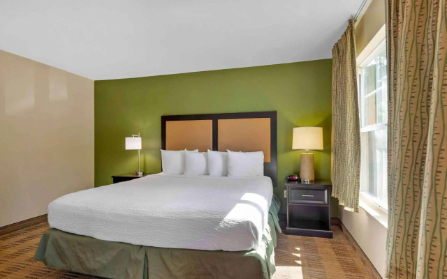 photo 4 of Extended Stay America Select Suites - Orlando - Maitland - Summit Tower Blv