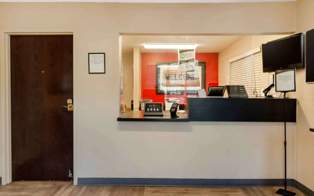 photo 2 of Extended Stay America Select Suites Roanoke Airport