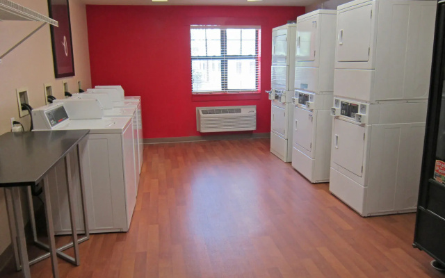 photo 4 of Studio 6 Corporate Extended Stay Rochester Henrietta NY