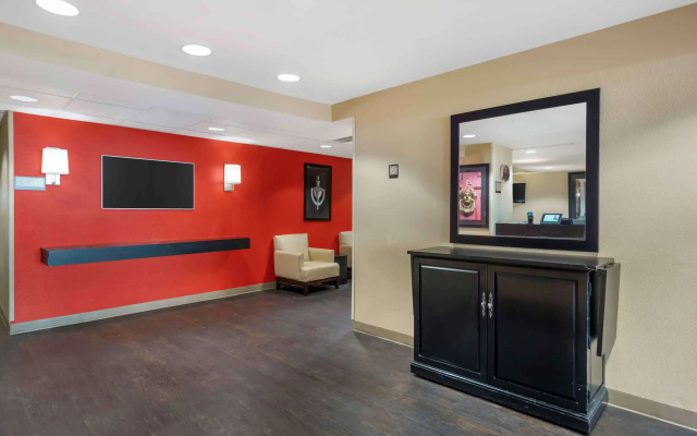 photo 2 of Extended Stay America Suites Seattle Everett North