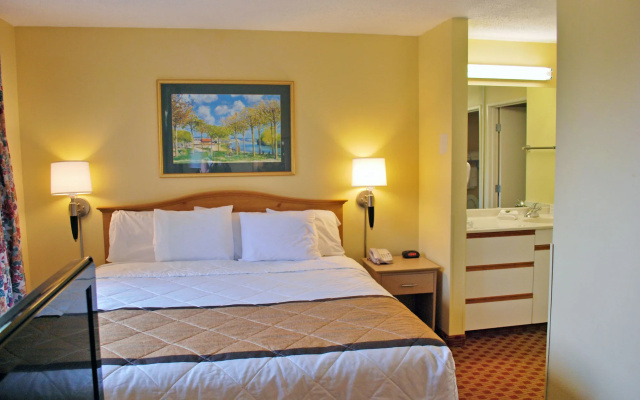photo 4 of Extended Stay America Select Suites - St. Louis - Airport - Central