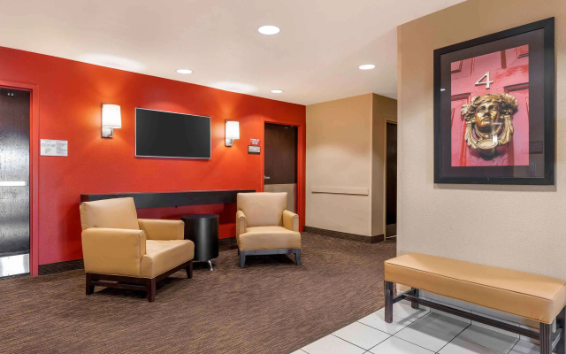 photo 3 of Extended Stay America Select Suites - St. Louis - O' Fallon, IL