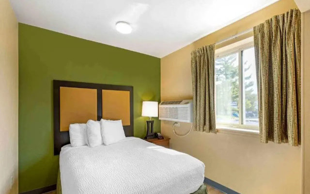photo 5 of Studio 6 Extended Stay - St Louis, MO - Westport/Craig Road