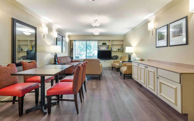 photo 5 of Extended Stay America Suites Newark Woodbridge
