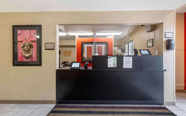 photo 2 of Suburban Studios Copley Akron West
