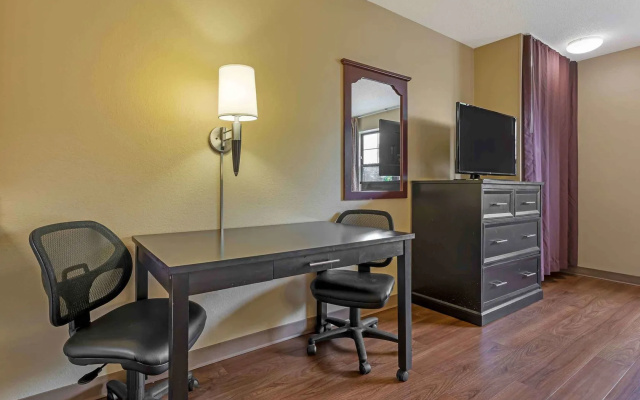 photo 5 of Extended Stay America Suites Bloomington Normal