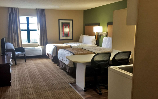 photo 3 of Extended Stay America Suites Chicago Itasca