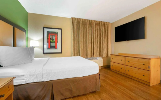 photo 2 of Extended Stay America Chicago Schaumburg Convention Center